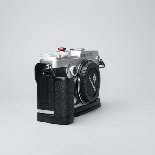 thumbnail-3 for Olympus PEN-F Body Only
