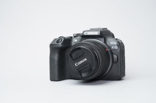 Canon EOS R10 w/ 18-45mm