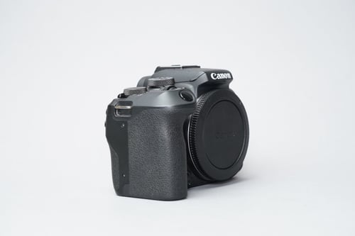 thumbnail-4 for Canon EOS R10 w/ 18-45mm