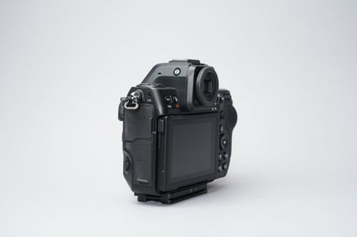 thumbnail-1 for Nikon Z8 w/RRS Plate