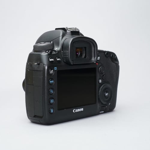 thumbnail-1 for Canon EOS 5D Mark IV