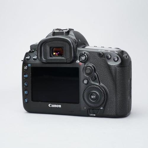 thumbnail-2 for Canon EOS 5D Mark IV
