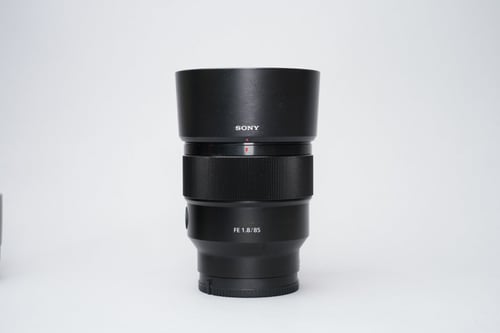 thumbnail-1 for Sony FE 85mm F/1.8