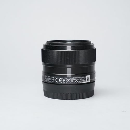 thumbnail-2 for Sony E 35mm F1.8 OSS Lens