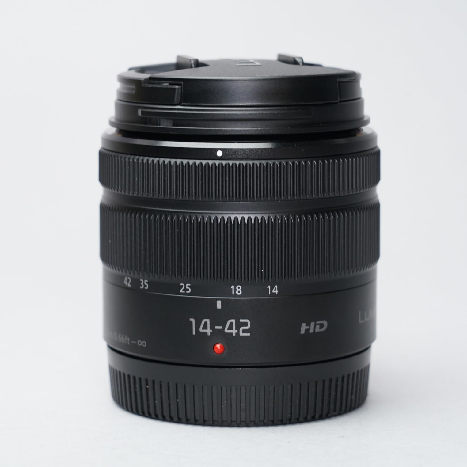 Panasonic 14-42mm f/3.5-5.6 Mega O.I.S. HD — image 1