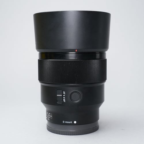 thumbnail-3 for Sony FE 85mm f/1.8