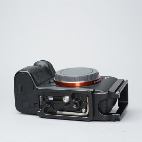 thumbnail-5 for Sony Alpha A7R III