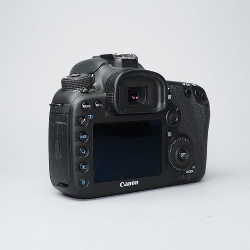 thumbnail-1 for Canon EOS 7D Mark II