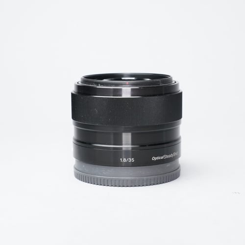 Sony E 35mm 1.8 OSS Lens
