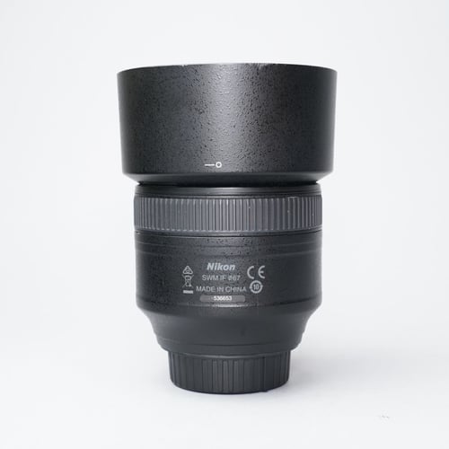 thumbnail-2 for Nikon AF-S NIKKOR 85mm f/1.8 G Lens w/Hood