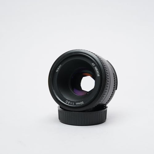 thumbnail-4 for Nikon 50mm f/1.8 D Lens w/Hood