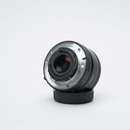 thumbnail-5 for Nikon 50mm f/1.8 D Lens w/Hood