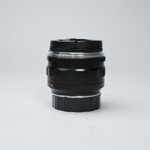 thumbnail-2 for Voigtlander Nokton 40mm F/1.2 for Leica M