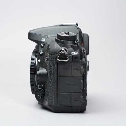 thumbnail-1 for Nikon D7200