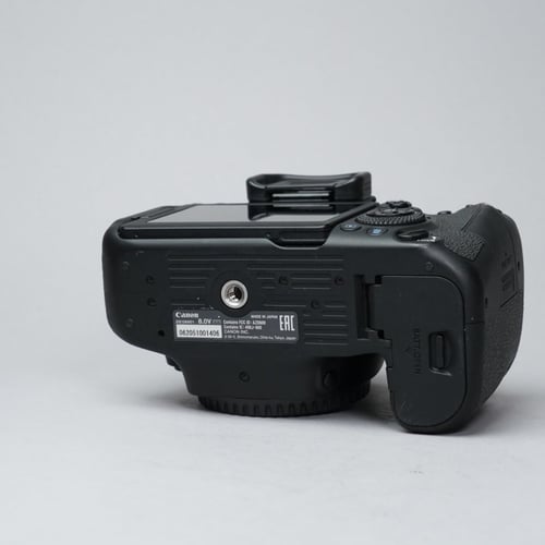 thumbnail-5 for Canon EOS 90D