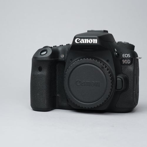 Canon EOS 90D