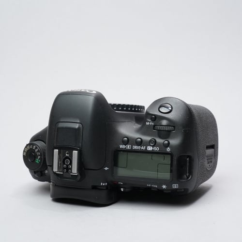 thumbnail-4 for Canon EOS 7D Mark II Body Only