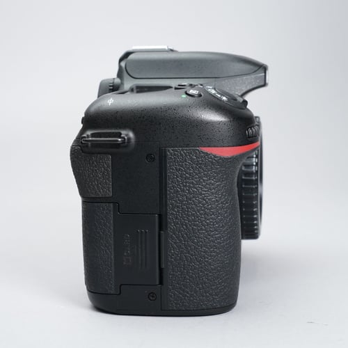 thumbnail-3 for Nikon D7500