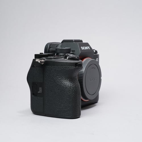 thumbnail-3 for Sony Alpha a7R V Body Only