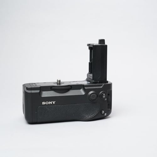 thumbnail-1 for Sony VG-C4EM Battery Grip