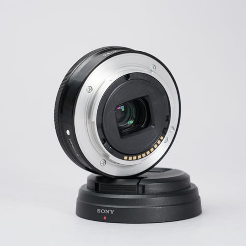 thumbnail-6 for Sony E 20mm f/2.8