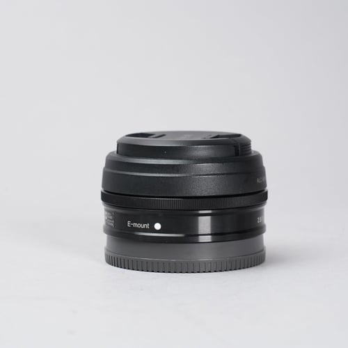 thumbnail-4 for Sony E 20mm f/2.8