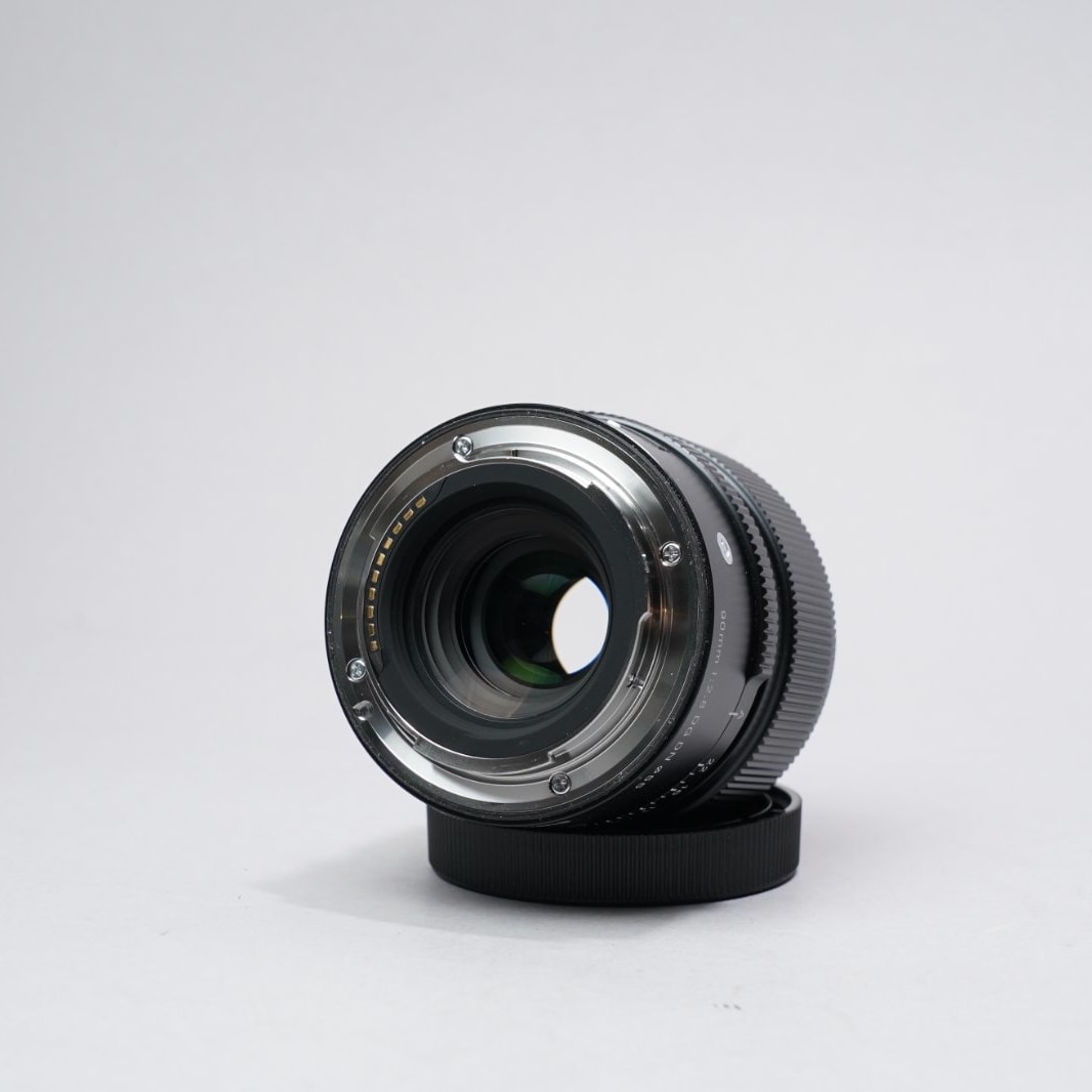 Sigma 90mm f/2.8 DG DN — image 6
