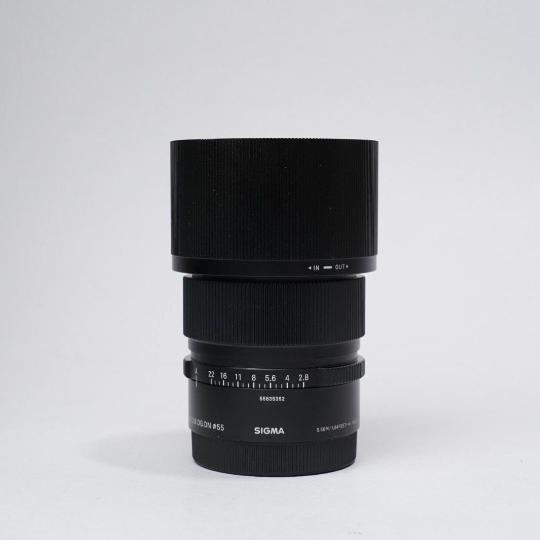 Sigma 90mm f/2.8 DG DN — image 1