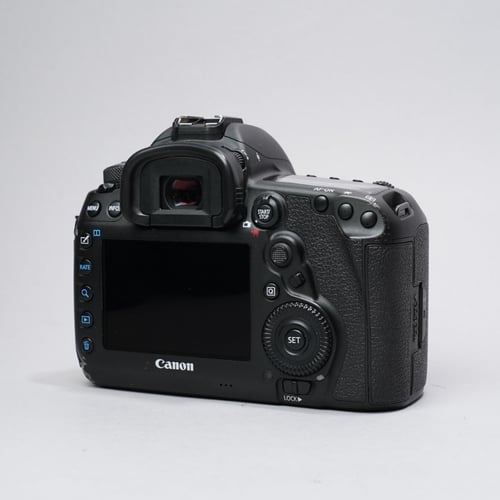 thumbnail-2 for Canon 5D Mark IV (Read Notes)