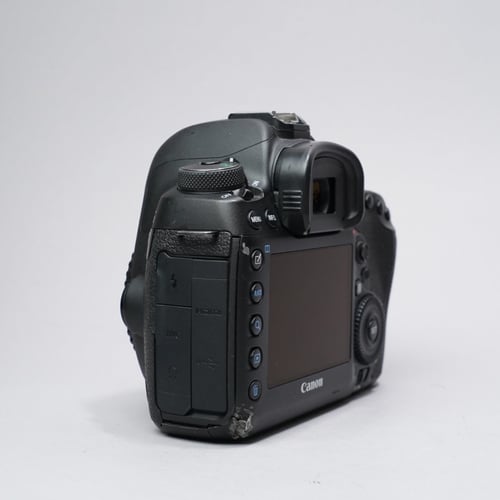 thumbnail-1 for Canon 5D Mark IV (Read Notes)