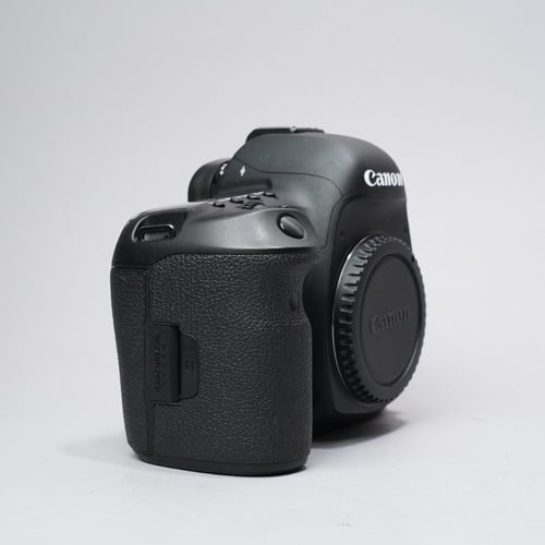 thumbnail-3 for Canon 5D Mark IV (Read Notes)