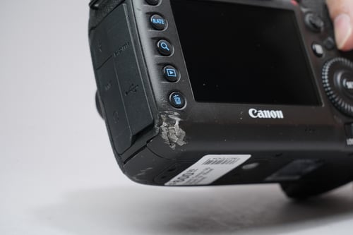 thumbnail-6 for Canon 5D Mark IV (Read Notes)