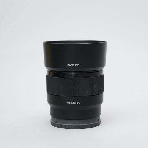 Sony FE 50mm f/1.8 Lens w/Hood