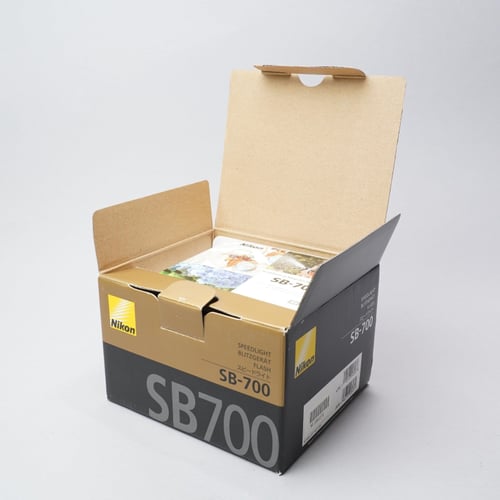 Nikon SB-700 w/ Box