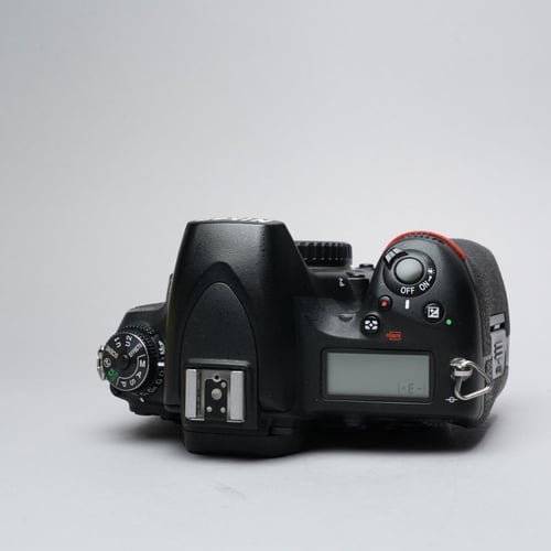 thumbnail-4 for Nikon D750 (High Shutter Count)