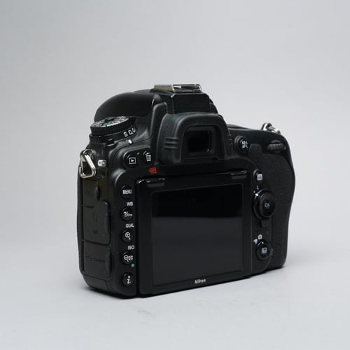 thumbnail-1 for Nikon D750 (High Shutter Count)