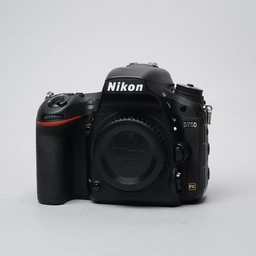 Nikon D750