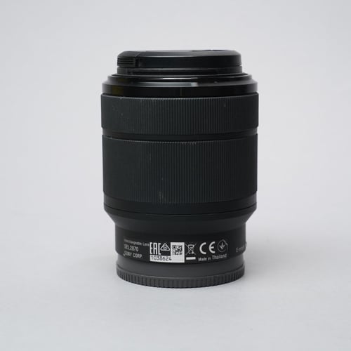 thumbnail-2 for Sony FE 28-70mm f/3.5-5.6 OSS Lens
