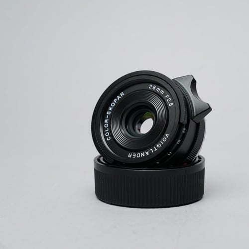 thumbnail-5 for Voitglander 28mm F/2.8 Type II for Leica M w/Original Box