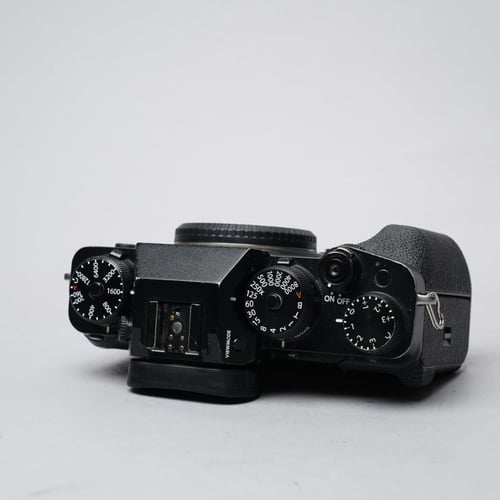 thumbnail-4 for Fujifilm X-T4 Body Only