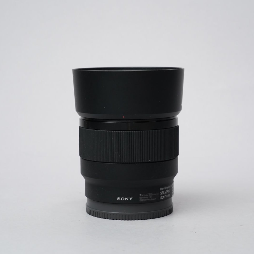 Sony SEL50F18F — image 2
