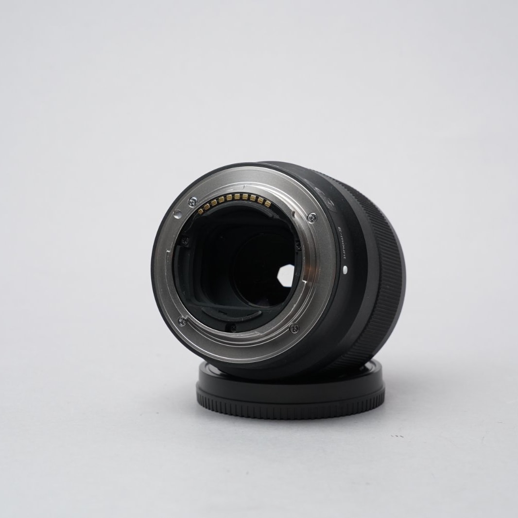 Sony SEL50F18F — image 6
