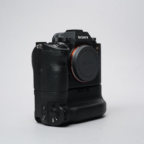thumbnail-3 for Sony A9 w/ Battery Grip
