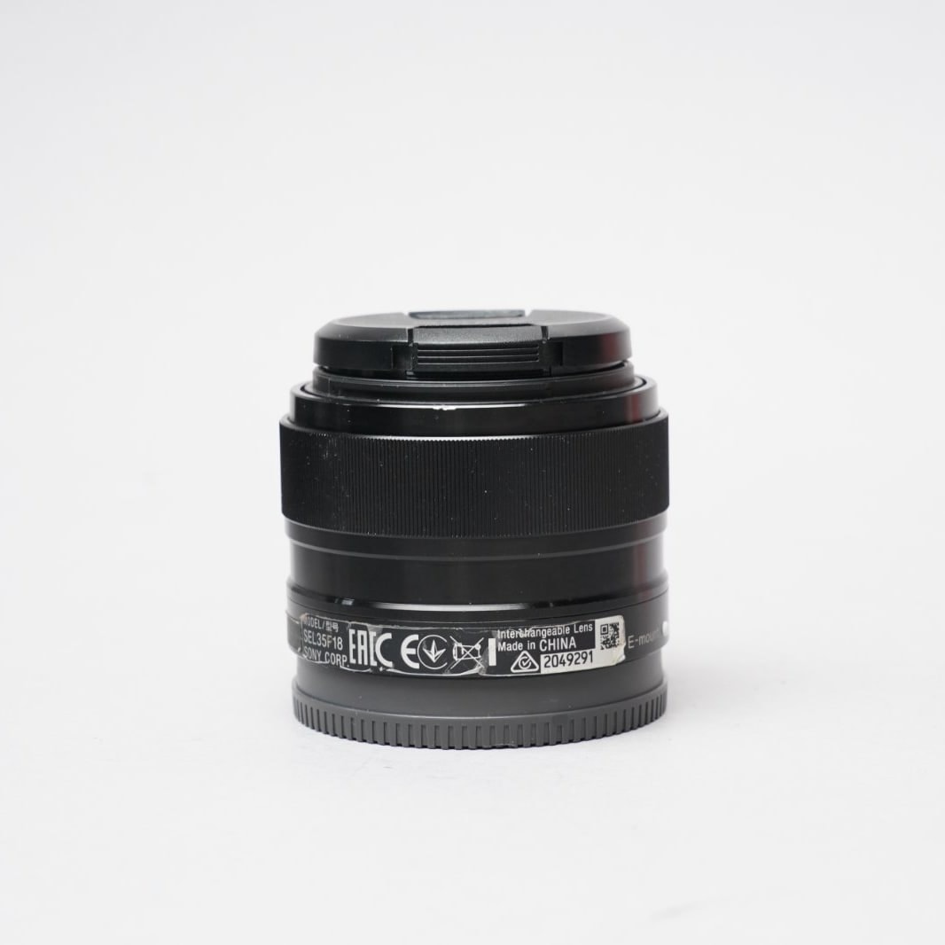 Sony SEL35F18 — image 3