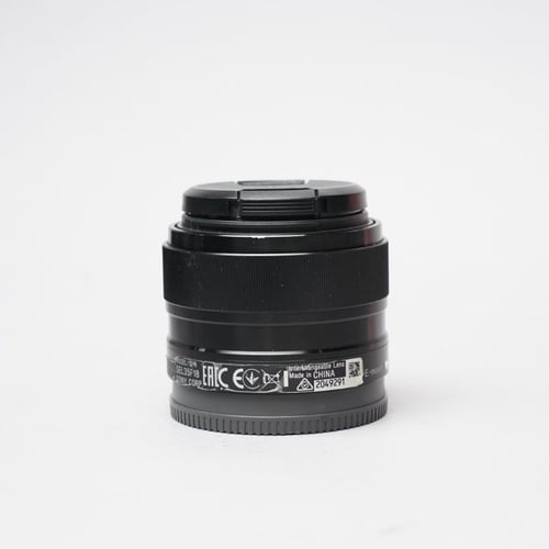 thumbnail-2 for Sony E 35mm f/1.8 OSS Lens
