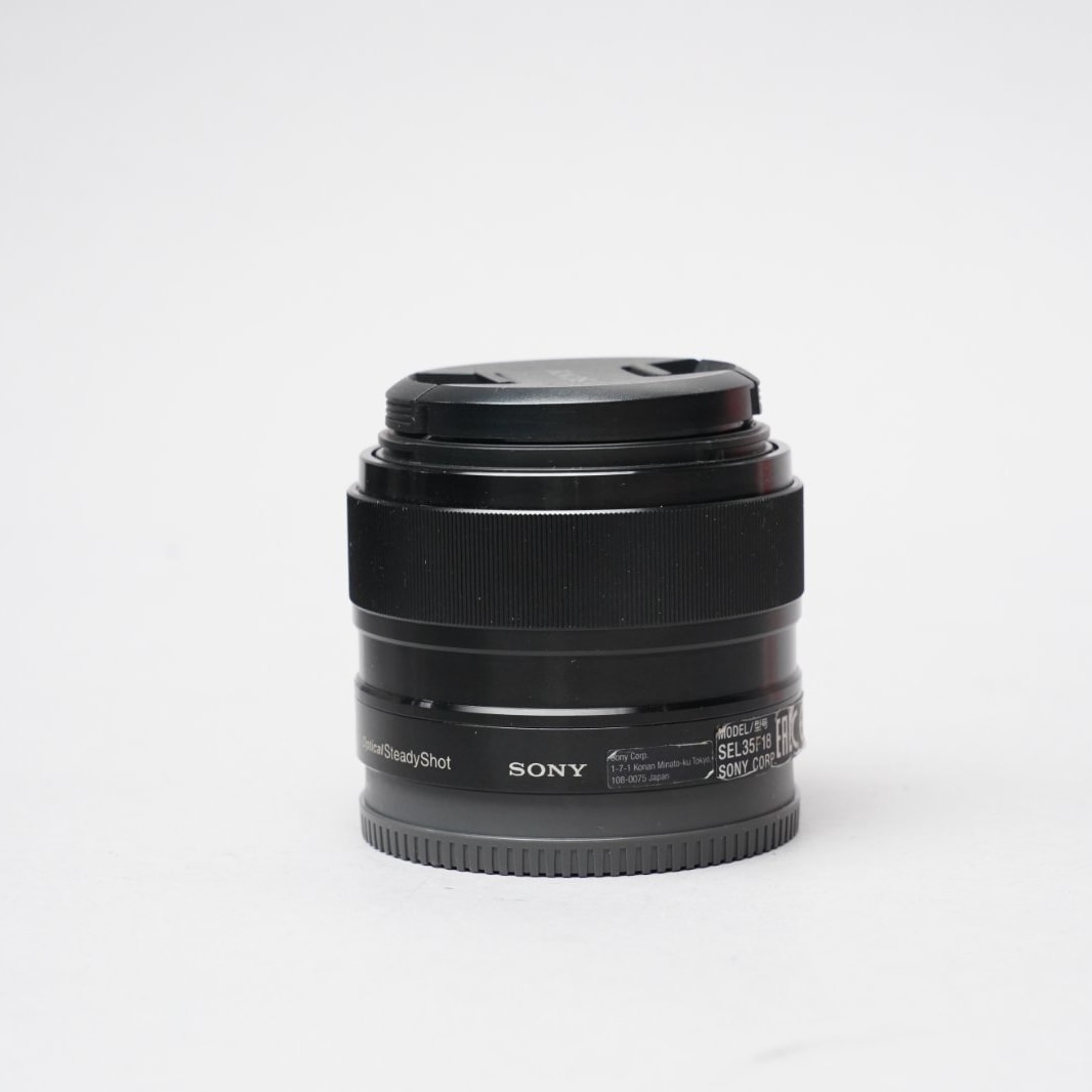 Sony SEL35F18 — image 2