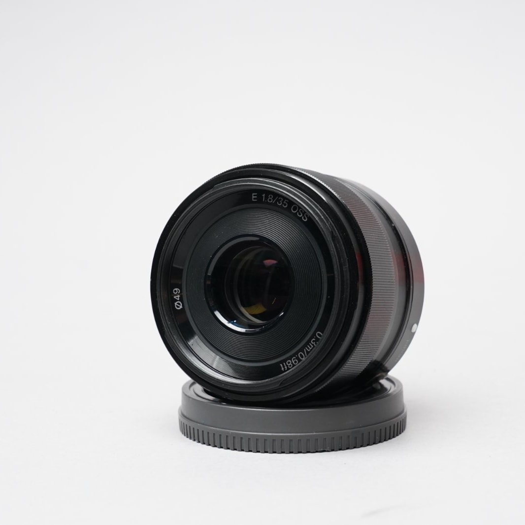 Sony SEL35F18 — image 6