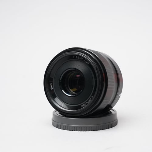 thumbnail-5 for Sony E 35mm f/1.8 OSS Lens