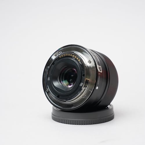 thumbnail-6 for Sony E 35mm f/1.8 OSS Lens
