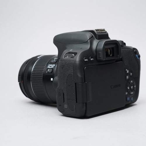 thumbnail-1 for Canon EOS 800D w/18-55mm Kit Lens